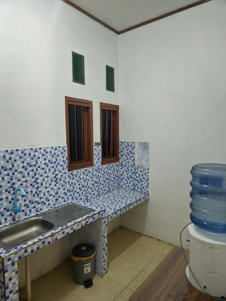 Baronda Guest House Sorong Kültér fotó